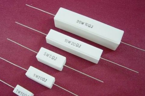 長度長的導體電阻一定大嗎