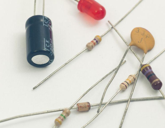 直插電阻和貼片電阻的功能區別